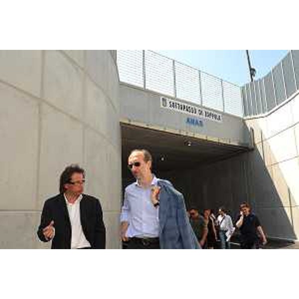 Riccardo Riccardi (Assessore regionale Viabilità) con Antonio Consorti (Assessore Viabilità Provicia Pordenone) all'apertura del sottopasso di Zoppola. (Zoppola, 20/07/2010) 