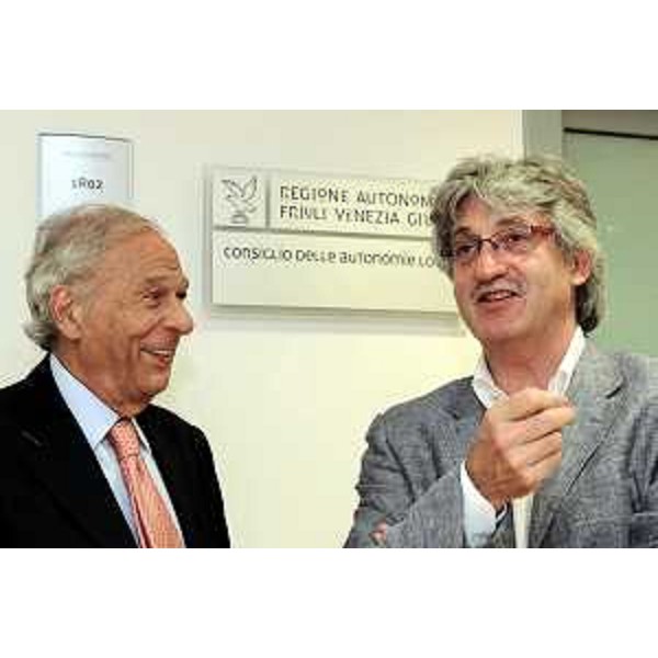 Renzo Tondo (Presidente della Regione Friuli Venezia Giulia) ed Ettore Romoli (Sindaco di Gorizia e nuovo Presidente Autonomie locali). (Udine, 20/07/2010) 