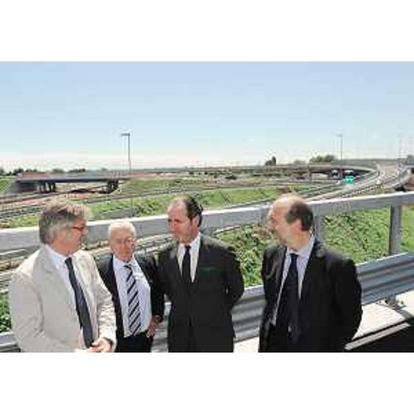 Renzo Tondo (Presidente Friuli Venezia Giulia), Emilio Terpin (Presidente Autovie Venete), Luca Zaia (Presidente Veneto) e Riccardo Riccardi (Assessore Viabilità e Trasporti Friuli Venezia Giulia) all' "apertura tecnica" della A28. (Porcia 30/07/10)