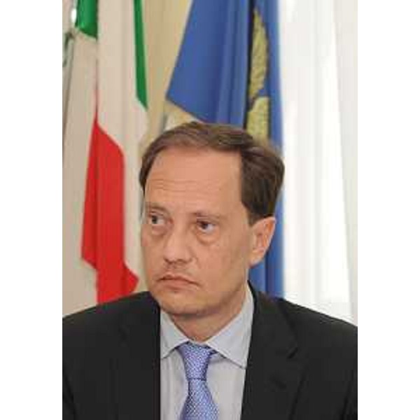 Luca Ciriani (Vicepresidente FVG e Assessore regionale Attività produttive) nel corso della riunione della Giunta regionale. (Trieste 04/08/10)