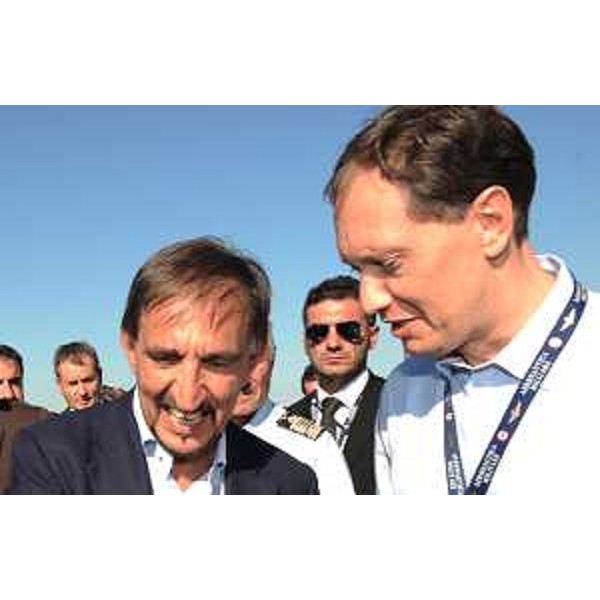 Ignazio La Russa (Ministro Difesa) e Luca Ciriani (Vicepresidente FVG e Assessore regionale Attività produttive) alla cerimonia per i cinquant'anni di storia della Pattuglia Acrobatica Nazionale-PAN e della Frecce Tricolori. (Rivolto 12/09/10)