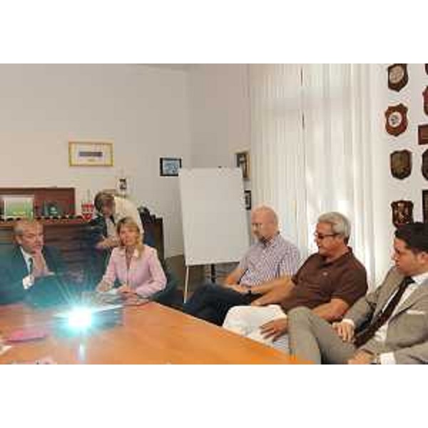 Federica Seganti (Assessore regionale Autonomie locali) nella riunione per la promozione del prolungamento della stagione turistica di Grado. (Grado 14/09/10)