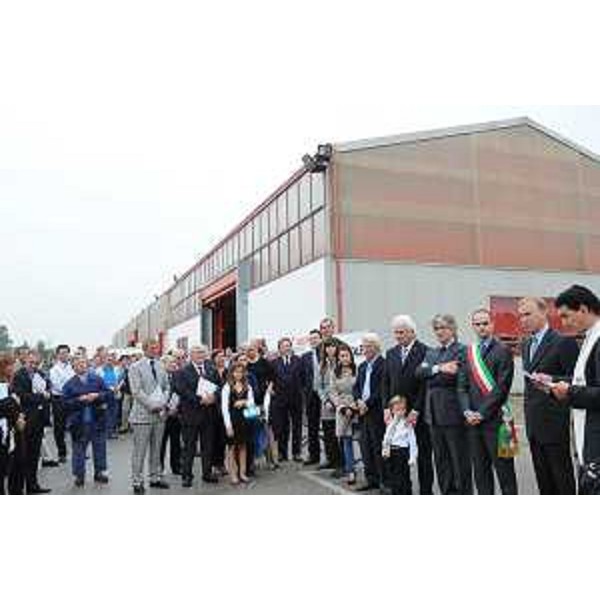 Renzo Tondo (Presidente Friuli Venezia Giulia) all'avvio dei lavori del nuovo capannone dello stabilimento del Gruppo Maschio Gaspardo di Morsano al Tagliamento (PN). (Morsano al Tagliamento 17/09/10)