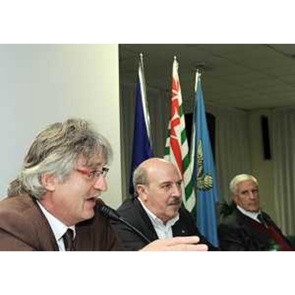 Renzo Tondo (Presidente Friuli Venezia Giulia), Giovanni Fania (Segretario regionale CISL) e Franco Marini (Senatore) alla tavola rotonda organizzata dalla CISL. (Magnano in Riviera 18/09/10)