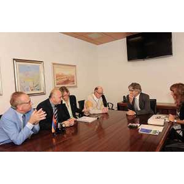 Renzo Tondo (Presidente Friuli Venezia Giulia) con Arthur Pavlov (Imprenditore, rappresentante del primo ministro della Repubblica di Armenia, Tigran Sargsyan, e del governatore della Regione di Tavush, Armen Gularyan), Bruno Scapini (Ambasciatore italiano in Armenia) e Gianni Bravo (ex Presidente CCIAA Udine). (Udine 22/09/10)
