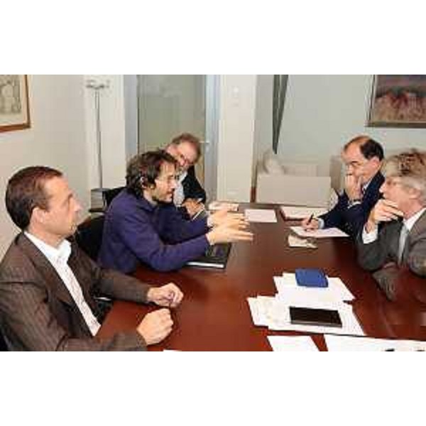 Renzo Tondo (Presidente Friuli Venezia Giulia) e Roberto Molinaro (Assessore regionale Cultura) incontrano Pierluigi Cappello (Poeta di Chiusaforte), presenti i consiglieri regionali Sandro Della Mea e Piero Colussi. (Udine 22/09/10)