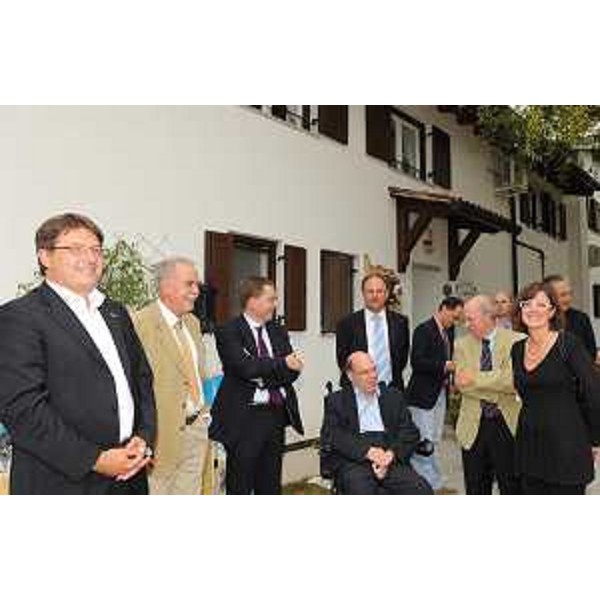 Vladimir Kosic (Assessore regionale Salute, Integrazione sociosanitaria e Politiche sociali) all'inaugurazione del Centro ippico "Preval". (Mossa 24/09/10)