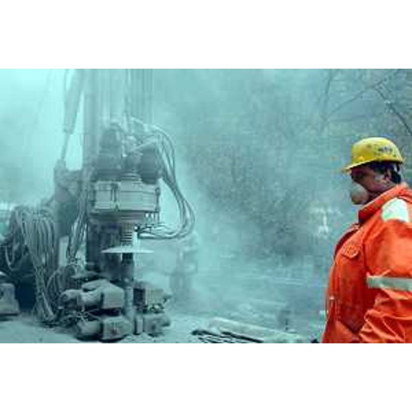 Lavori di emergenza realizzati in Strada del Friuli a Trieste dalla Protezione Civile del Friuli Venezia Giulia. (Trieste 27/11/06)