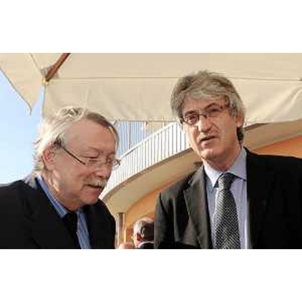Gabriele Renzulli (Presidente "La Quiete" Udine) e Renzo Tondo (Presidente Friuli Venezia Giulia) all'inaugurazione dell'hospice di Martignacco, struttura dell'ASS 4 Medio Friuli. (Martignacco 22/10/10)