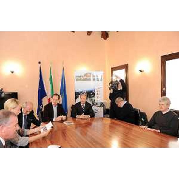 Luca Ciriani (Vicepresidente e assessore regionale Ambiente, Energia e Politiche Montagna, delegato Protezione civile) alla conferenza stampa di presentazione della 24a edizione del Rally di piancavallo. (Pordenone 23/10/10)