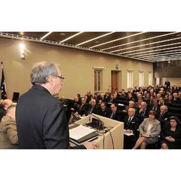 Alfredo Mantica (Sottosegretario Affari esteri) all'apertura della "Conferenza dei protagonisti italiani nel mondo", a Villa Manin. (Passariano 28/10/10)