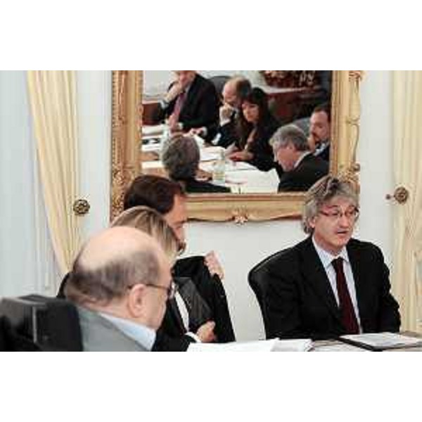 Renzo Tondo (Tresidente della Regione FVG) durante la riunione della giunta. (Trieste, 08/11/2010)