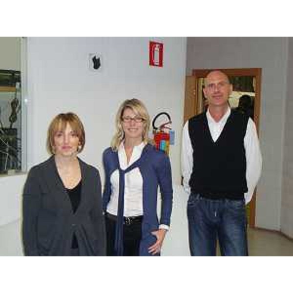 Federica Seganti (Assessore regionale Attività produttive), con Paola e Fulvio Bulfoni (Titolari), visita il laboratorio artigiano "La Cividina". (Martignacco 15/11/10) 