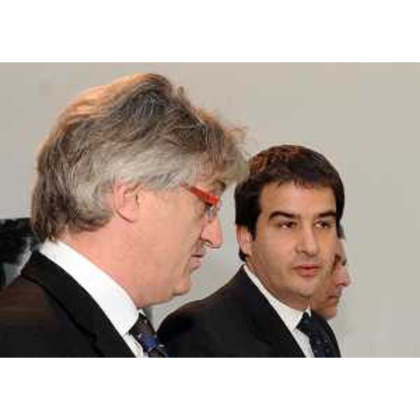 Renzo Tondo (Presidente Friuli Venezia Giulia) e Raffaele Fitto (Ministro Rapporti con Regioni e per Coesione territoriale) all'inaugurazione della nuova sede del CAFC-Consorzio per l'Acquedotto del Friuli Centrale S.p.A. (Udine 27/11/10)
