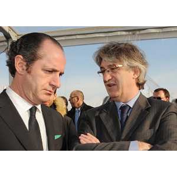 Luca Zaia (Presidente Veneto) e Renzo Tondo (Presidente Friuli Venezia Giulia) all'apertura della variante alla SP 41 e del casello di Godega Sant'Urbano della A28. (Godega Sant'Urbano 10/12/10)