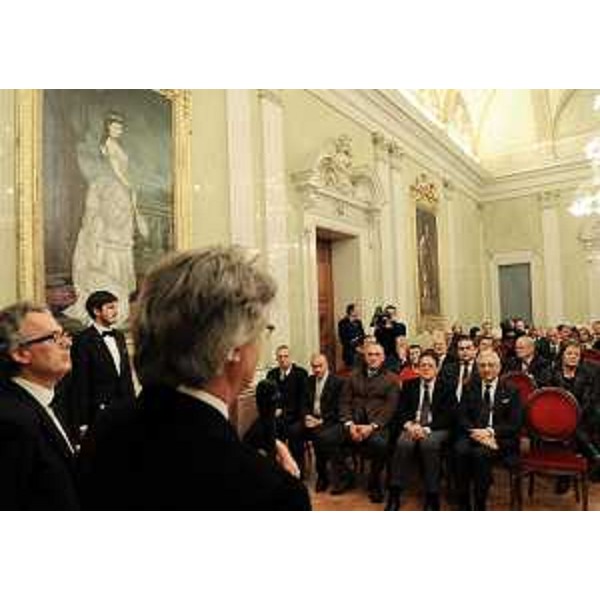 Renzo Tondo (Presidente Friuli Venezia Giulia) rivolge gli Auguri per le prossime Feste ai rappresentanti del corpo consolare, dell'amministrazione dello Stato e di amministrazioni locali, della magistratura e del mondo economico che svolgono attività nel capoluogo regionale, nella sede della Regione. (Trieste 15/12/10)