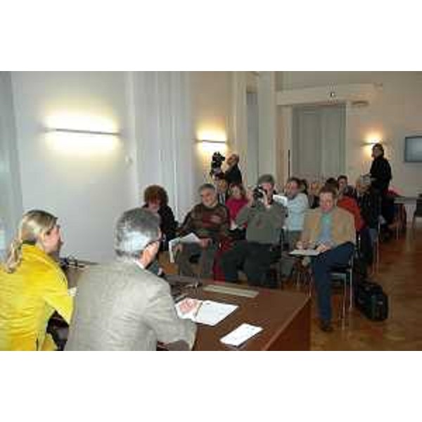 Conferenza stampa di presentazione del programma triestino dei festeggiamenti di Capodanno con Federica Seganti (Assessore regionale Attività produttive) e Paolo Rovis (Assessore Promozione economica e turistica Comune Trieste). (Trieste 22/12/10)