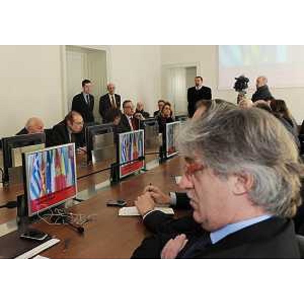 Renzo Tondo (Presidente Friuli Venezia Giulia) nel corso della conferenza stampa di fine anno, nella sede della Regione. (Trieste 29/12/10)
