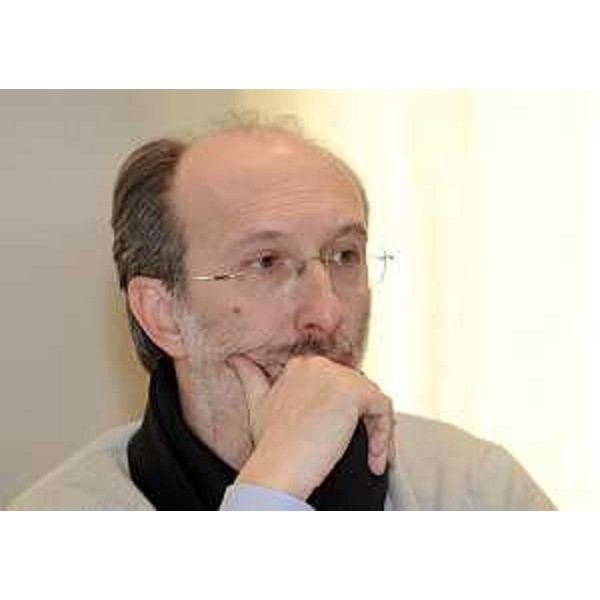 Riccardo Riccardi (Assessore regionale Infrastrutture, Mobilità, Pianificazione territoriale, Lavori pubblici) nel corso della conferenza stampa di fine anno, nella sede della Regione. (Trieste 29/12/10)