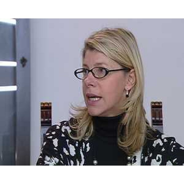 Federica Seganti (Assessore regionale Attività produttive) all'incontro sulle prospettive della MaranCoop, Cooperativa avviata da lavoratori della ex Maruzzella, Comune di Marano e CISL Udine, in Municipio. (Marano Lagunare 21/01/11)