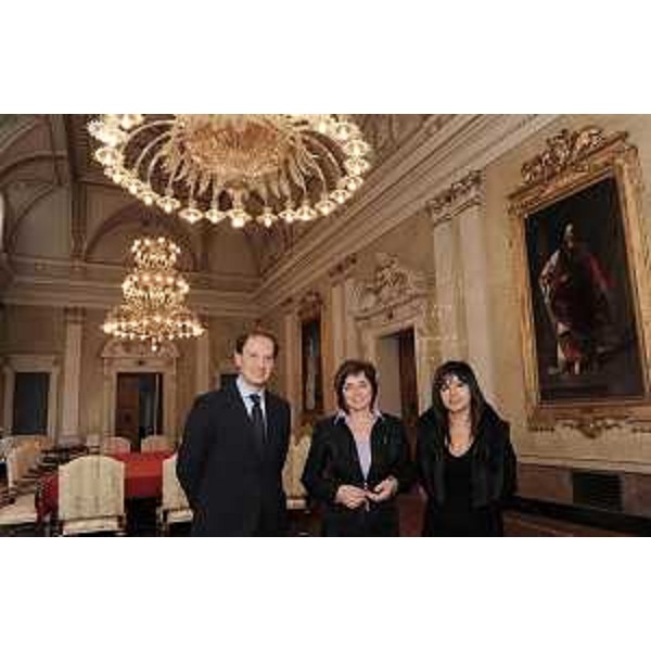 Luca Ciriani (Vicepresidente e Assessore Ambiente ed Energia FVG), Beate Prettner (Assessore Ambiente, Energia e Pari Opportunità Carinzia) e Angela Brandi (Assessore Pari Opportunità FVG) nella sede della Regione. (Trieste 25/01/11)