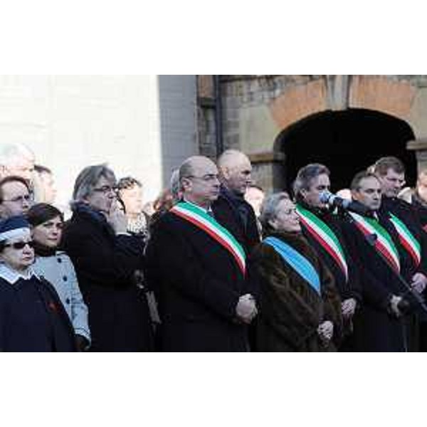 Renzo Tondo (Presidente Friuli Venezia Giulia), Roberto Dipiazza (Sindaco Trieste), Maurizio Franz (Presidente Consiglio FVG) e Maria Teresa Bassa Poropat (Presidente Provincia Trieste) alla celebrazione della Giornata della Memoria alla Risiera di San Sabba. (Trieste 27/01/11)