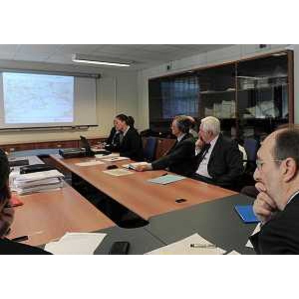 Incontro tra Regione, RFI-Rete Ferroviaria Italiana e amministratori della Provincia di Trieste e dei Comuni di Trieste, Duino-Aurisina e Sgonico, sul tracciato della linea ferroviaria ad alta capacità/alta velocità per il tratto Ronchi Aeroporto-Trieste, con Riccardo Riccardi (Assessore regionale Infrastrutture e Mobilità). (Trieste 09/02/11)