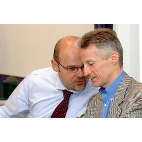 Riccardo Illy (Presidente Regione Autonoma Friuli Venezia Giulia) con Andrea Viero (Direttore Generale) (24/03/2005)