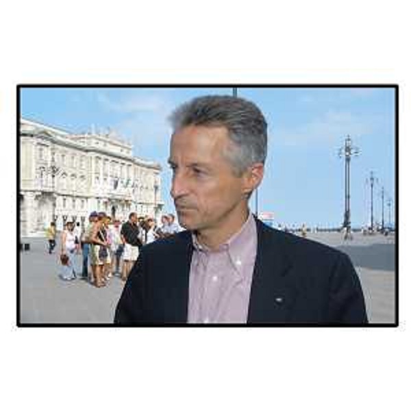 Riccardo Illy (Presidente Regione Autonoma Friuli Venezia Giulia) in Piazza dell'Unità d'Italia