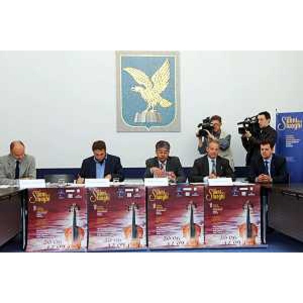 Roberto Antonaz (Assessore regionale all’istruzione, cultura, sport e pace) alla conferenza stampa di presentazione Nei Suoni Dei Luoghi (Trieste, 07/06/06)