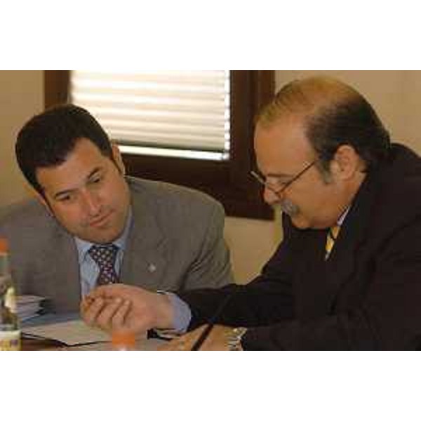 Gianfranco Moretton (Vicepresidente e Assessore regionale all'ambiente, lavori pubblici e protezione civile) con Franco Iacop (Assessore regionale per le relazioni internazionali, comunitarie e autonomie locali) (23/05/2005)