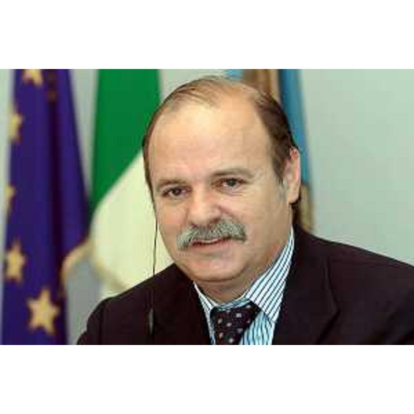 Gianfranco Moretton (Vicepresidente e Assessore regionale all'ambiente, lavori pubblici e protezione civile) - mezzo busto