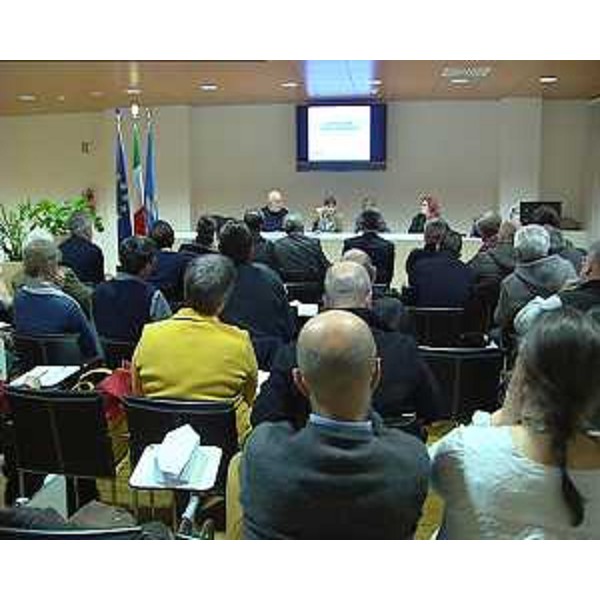 Franco Bagnarol (Portavoce Forum Terzo Settore), Debora Serracchiani (Presidente Friuli Venezia Giulia) e Maria Sandra Telesca (Assessore regionale Politiche sociali) - Udine 10/03/2014
