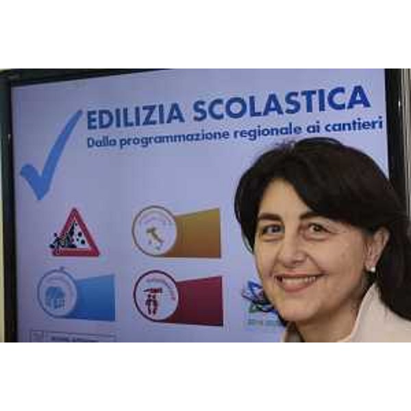 Mariagrazia Santoro (Assessore regionale Infrastrutture e Territorio) alla presentazione "Edilizia scolastica: dalla Programmazione regionale ai cantieri" - Udine 08/11/2016