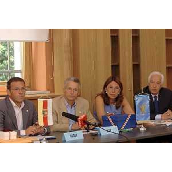 Riccardo Illy (Presidente Regione Friuli Venezia Giulia) incontra Jorg Haider (Governatore della Carinzia) (Villa Chiozza di Cervignano, 02/08/05)