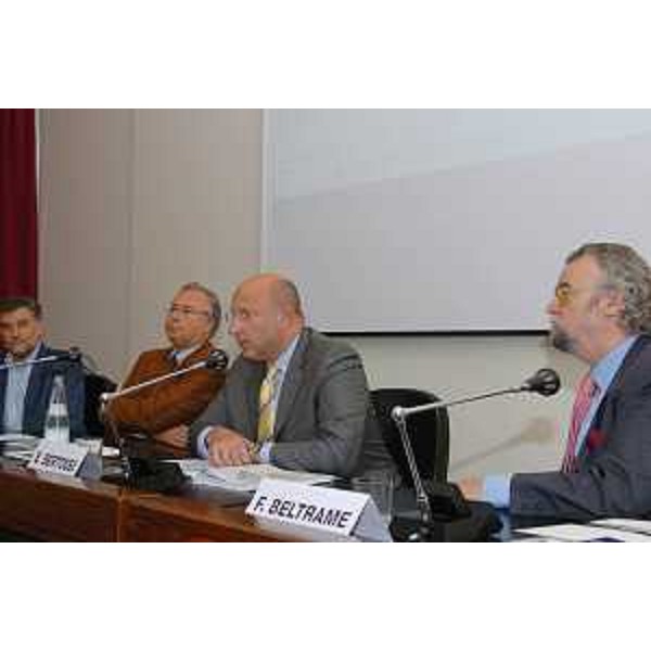 Enrico Bertossi (Assessore Regionale alle attività produttive) alla conferenza stampa di presentazione "Vivere Udine e i suoi dintorni" (Udine, 25/07/05)