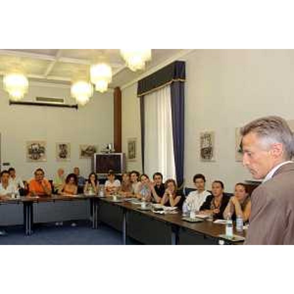 Riccardo Illy (Presidente Regione Friuli Venezia Giulia) incontra gli studenti della Bocconi (Trieste, 30/06/05)