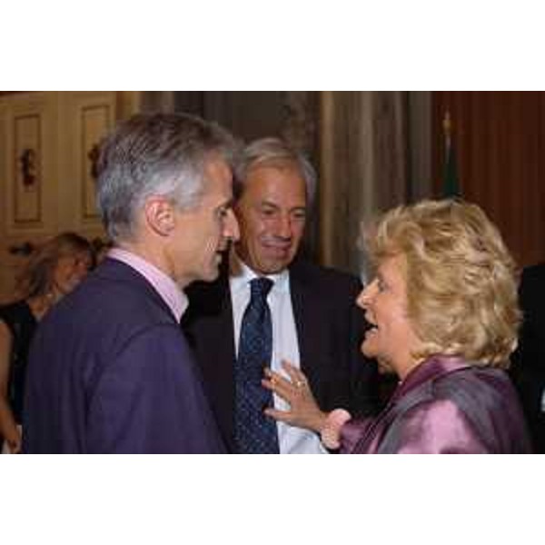 Riccardo Illy (Presidente Regione Friuli Venezia Giulia) con Etta Carignani Melzi (Trieste, 28/06/05)