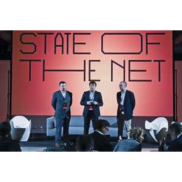 L’assessore regionale alla Funzione pubblica e Semplificazione, Sebastiano Callari (primo da destra), partecipa al forum State of the net – Trieste 14/06/2018