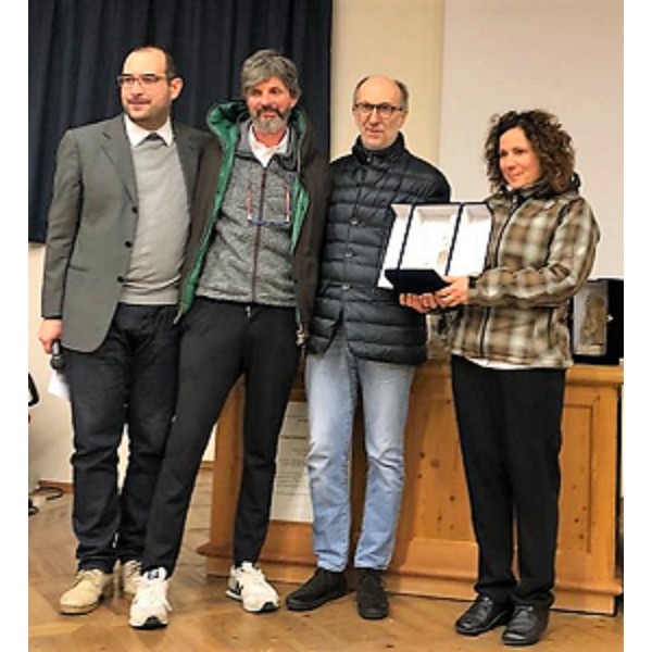 Riccardi e il sindaco Piller Hoffer con i titolari del ristorante stellato Laite di Sappada, Fabrizia Meroi e Roberto Brovedani