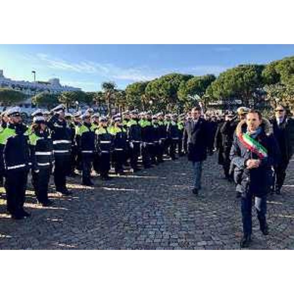 L'assessore regionale alle Autonomie locali e Sicurezza Pierpaolo Roberti alla decima Giornata regionale della Polizia locale a Lignano Sabbiadoro