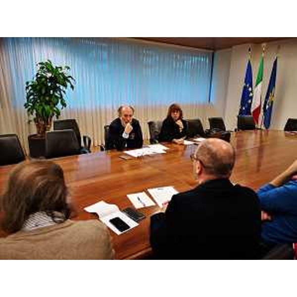 Il vicegovernatore Riccardo Riccardi all'incontro con i portavoce dell'Alleanza contro la povertà in Friuli Venezia Giulia