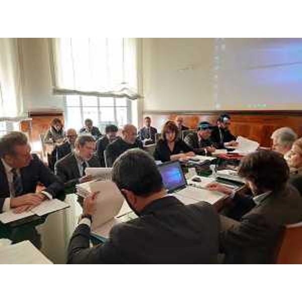 Un momento della riunione del Tavolo Ferriera a Roma, alla presenza degli assessori Fvg al Lavoro, Alessia Rosolen, e alla Difesa dell'ambiente, Fabio Scoccimarro 