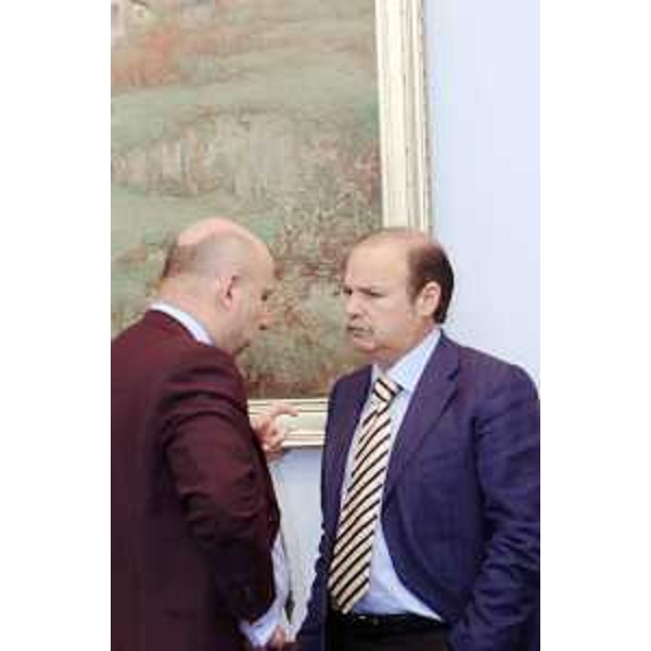 Bertossi (Assessore regionale Attività produttive) e Moretton (Vicepresidente e Assessore regionale Ambiente e LLPP) nel corso della riunione di Giunta. (Trieste 08/07/05)