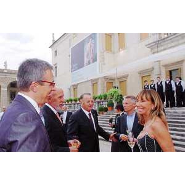 Illy (Presidente FVG) a Villa Manin di Passariano. (Villa Manin di Passariano 07/07/05)