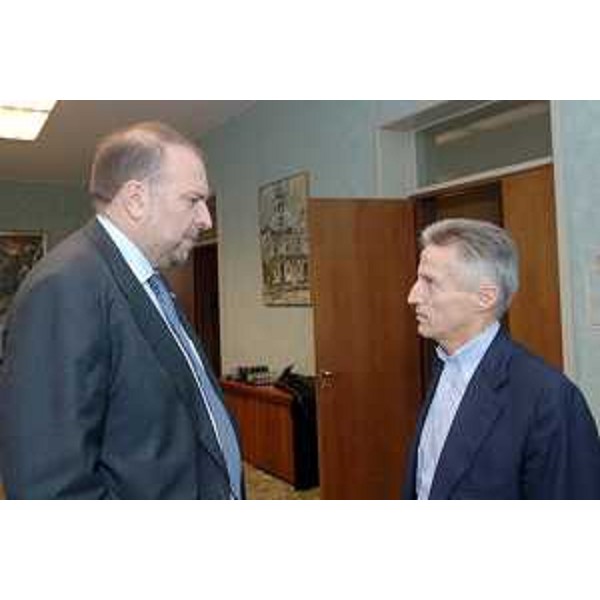 Riccardo Illy (Presidente Regione Friuli Venezia Giulia) con Roberto Cosolini (Assessore regionale al lavoro, formazione, università e ricerca). (01/12/06)